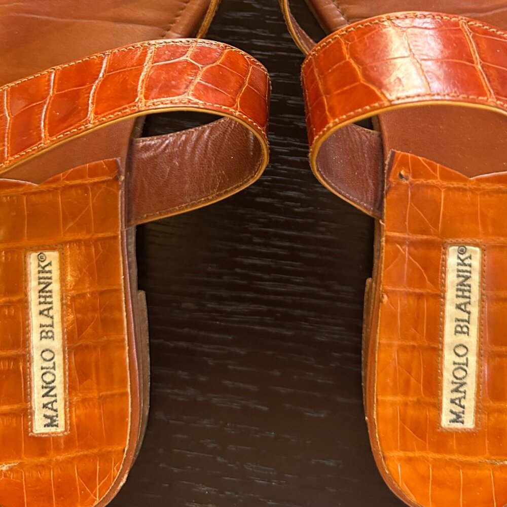 Manolo Blahnik Leather Sandals. Size 40/9